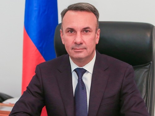 с Днем России.